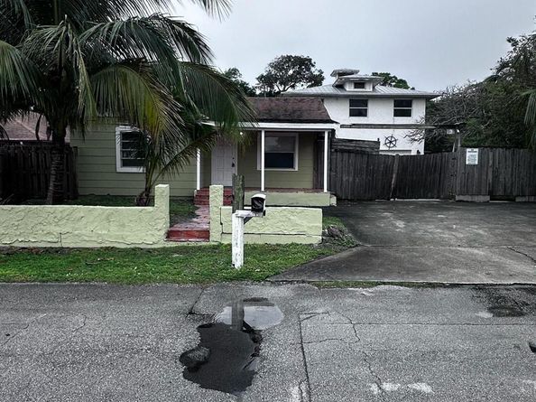 130 NE 4th Avenue, Boynton Beach FL 33435