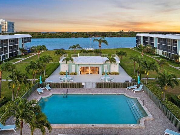 100 Waterway Road E305, Tequesta FL 33469