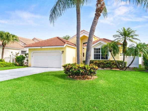 13917 Palm Grove Place, Palm Beach Gardens FL 33418