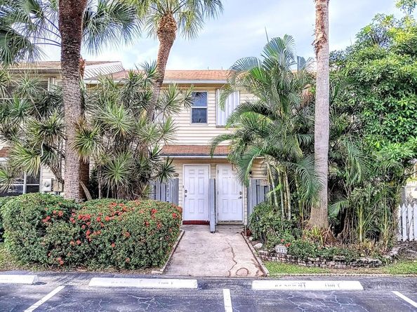 1827 NE 15th Avenue NE 1827, Fort Lauderdale FL 33305