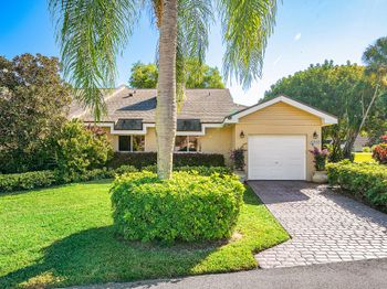 6858 Fountains Circle