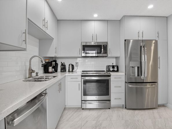 7563 Glendevon Lane 1306, Delray Beach FL 33446