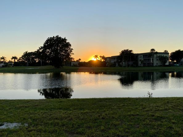4272 Deste Court 101, Lake Worth FL 33467