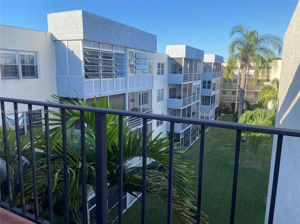 7502 NW 30th Place 417, Sunrise FL 33313