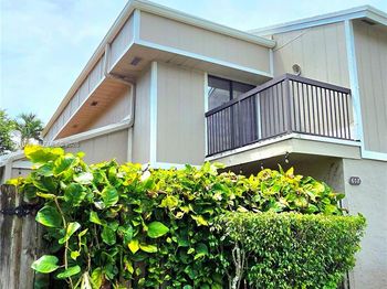608 Commodore Drive