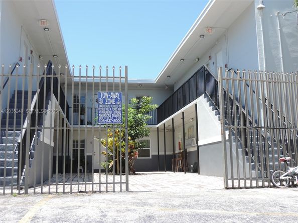 3615 Thomas Avenue 11, Miami FL 33133