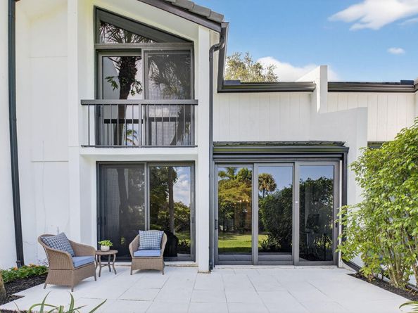 3802 Bridgewood Drive, Boca Raton FL 33434