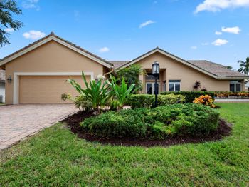 10670 Stonebridge Boulevard