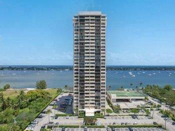 5600 N Flagler Drive