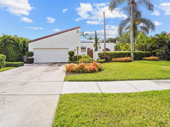 7036 San Sebastian Circle, Boca Raton FL 33433