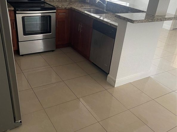 3611 NE 15th Ave, Pompano Beach FL 33064