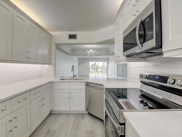 23305 Barwood Lane 406, Boca Raton FL 33428