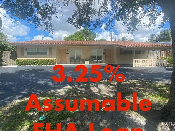 1641 NE 55th St, Fort Lauderdale FL 33334