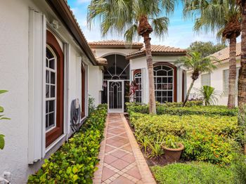 6763 Rothschild Circle