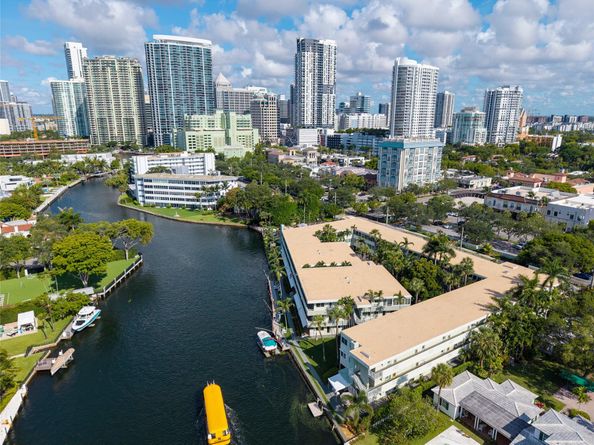 1000 SE 4th St 311, Fort Lauderdale FL 33301