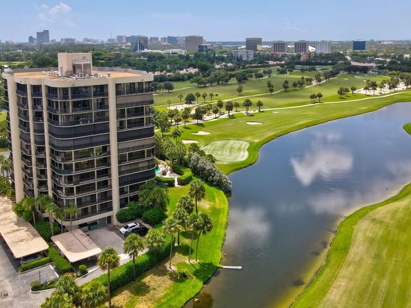 2427 Presidential Way 701, West Palm Beach FL 33401