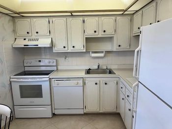 7805 W Atlantic Blvd