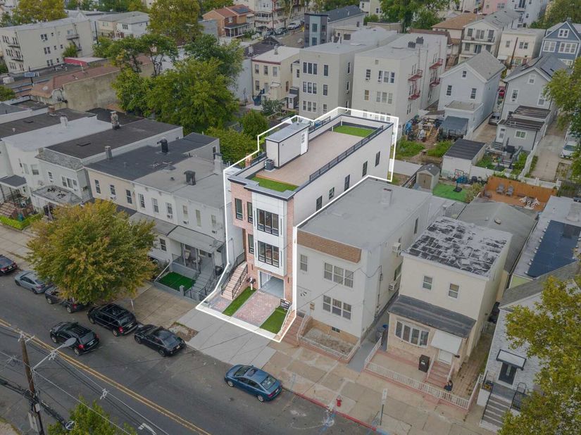 282 Danforth Ave, Jersey City NJ 07305