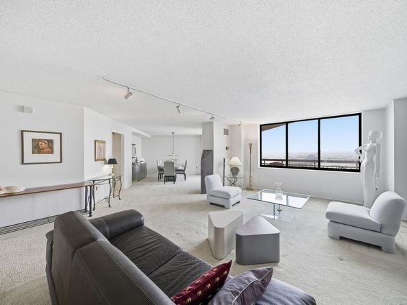 2103 Harmon Cove Tower 2103, Secaucus NJ 07094