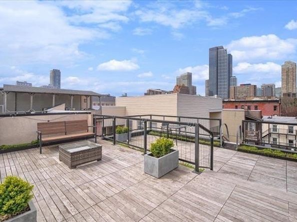 86 Essex St 2C, Jersey City NJ 07302