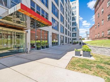 50 Dey St