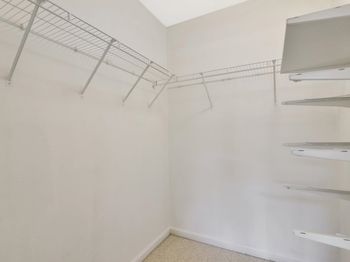 12 Alexander Ct