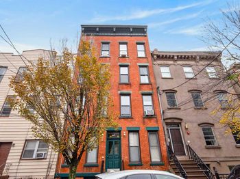 343 4th St