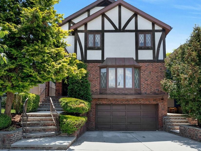 46 Avenue B, Bayonne NJ 07002