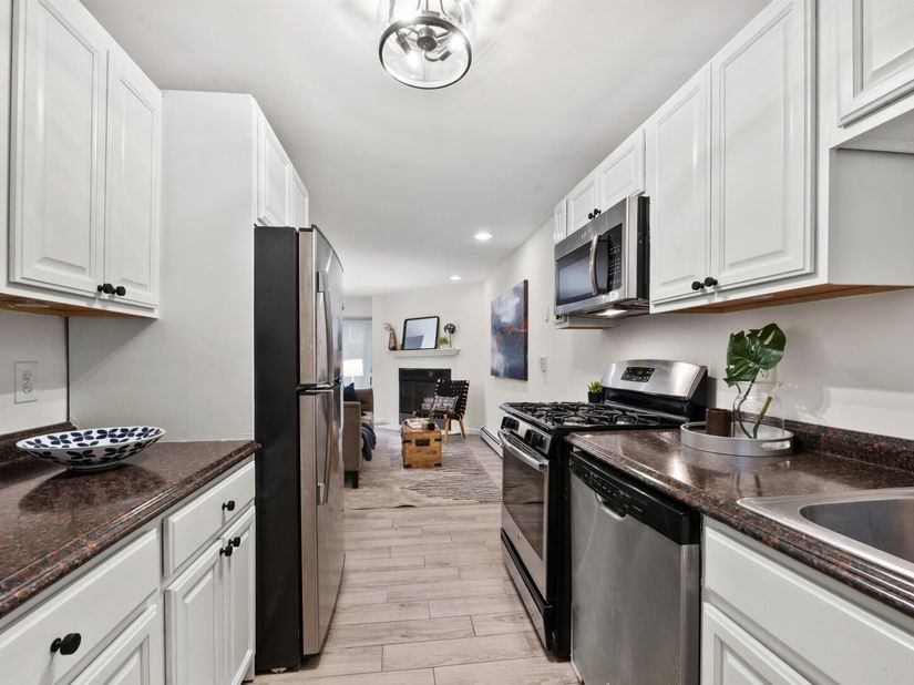 235 Park Ave 1B, Hoboken NJ 07030