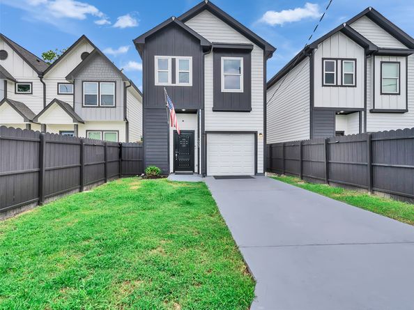 7923 Bonaire Street, Houston TX 77028
