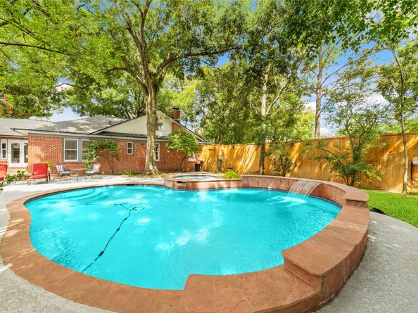 1613 California Street, Houston TX 77006