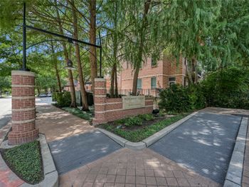 1 Waterway Court