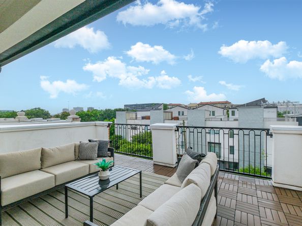 3907 Austin Street, Houston TX 77004