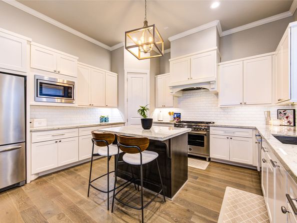 10918 Brookeshire Chase Lane, Houston TX 77043