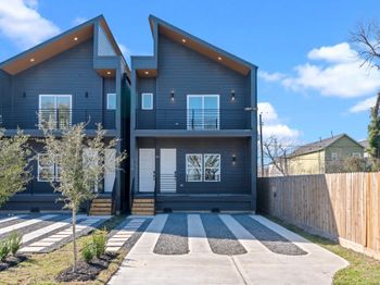 234 E 39 th Street