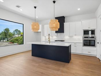 1323 W 22nd Street