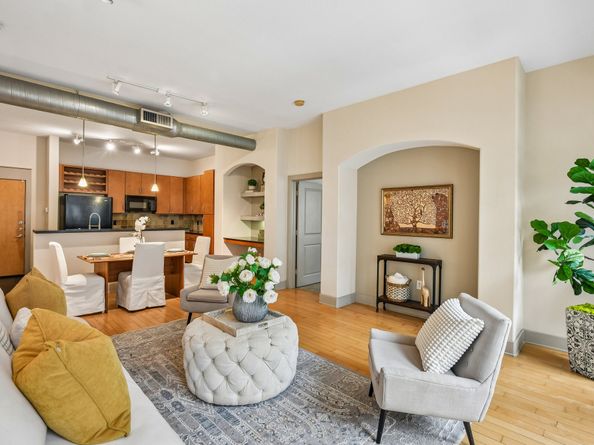 1901 Post Oak Boulevard 2607, Houston TX 77056