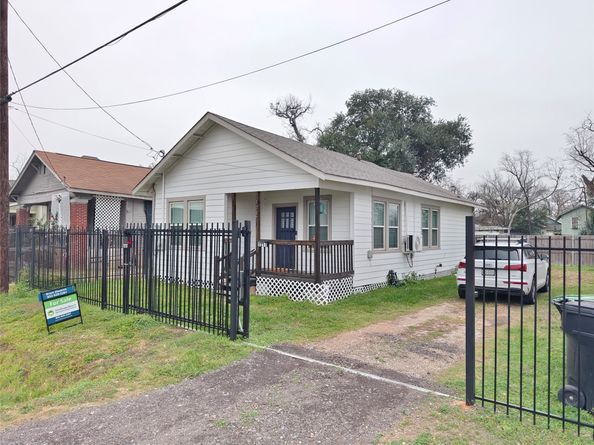 1217 Campbell Street, Houston TX 77009