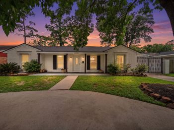 10011 Westview Drive
