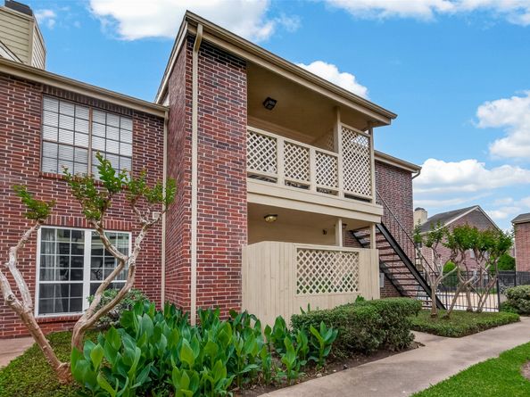 2121 El Paseo 2005, Houston TX 77054
