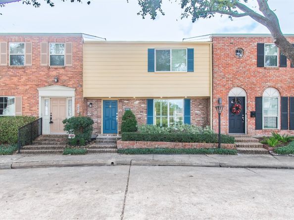 5805 Valley Forge Drive 96, Houston TX 77057