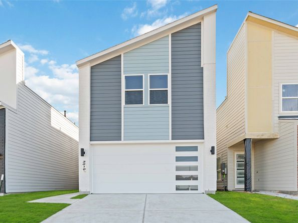 3010 La Rambla Drive, Houston TX 77047