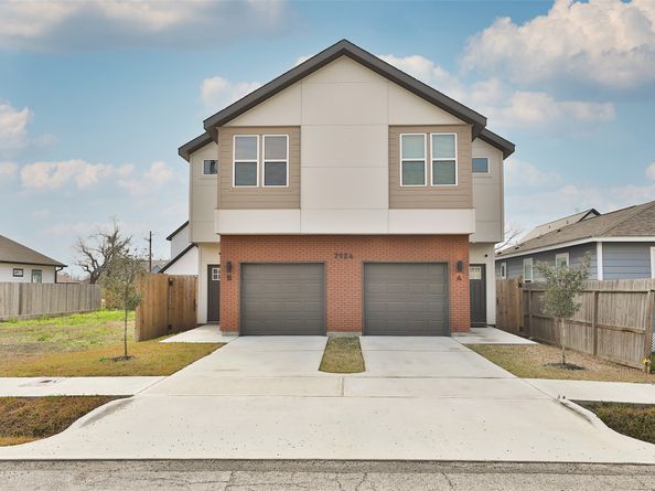 7924 Booker Street A and B, Houston TX 77028