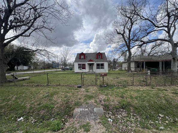 4801 Englewood Street, Houston TX 77026