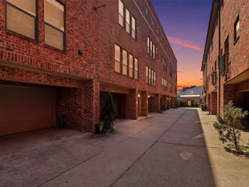 2424 Navigation Boulevard