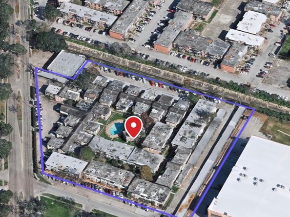 7047 Bissonnet Street 32, Houston TX 77074