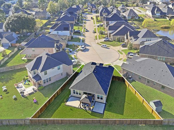 102 Hollow Terrace Court, Tomball TX 77375