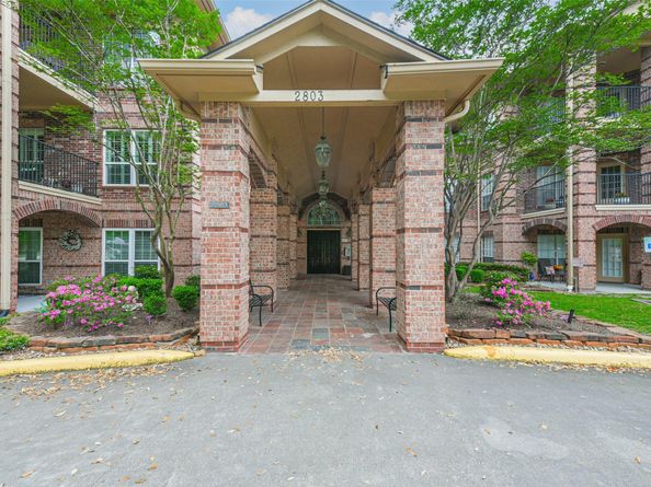2803 Kings Crossing Drive 315, Kingwood TX 77345
