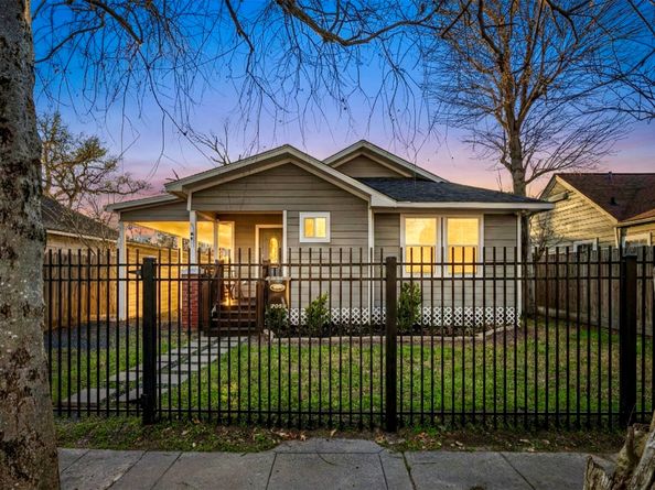 1405 Walton Street, Houston TX 77009