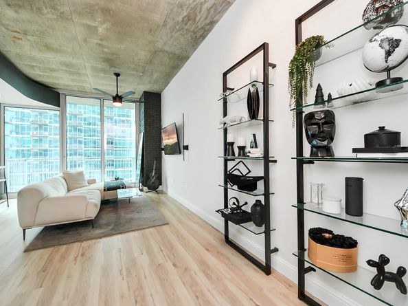 5925 Almeda Road 11616, Houston TX 77004